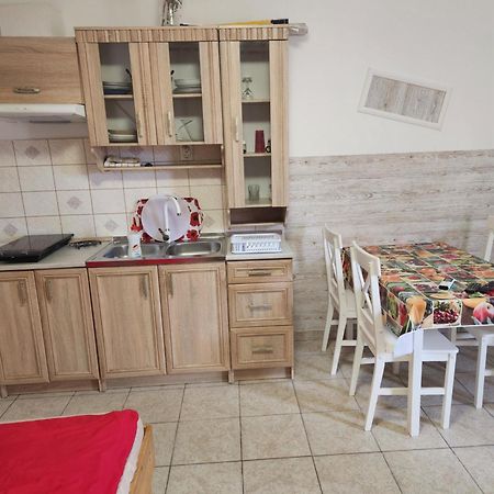 Orsi Apartman / Vendeghaz Kecskemét Eksteriør bilde