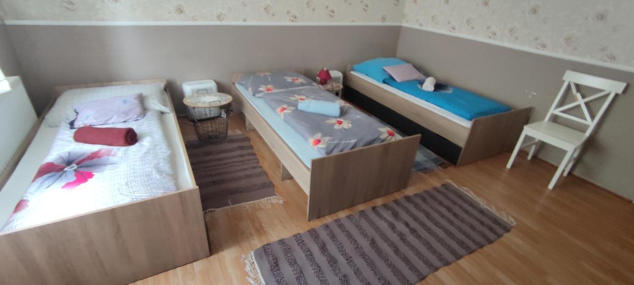Orsi Apartman / Vendeghaz Kecskemét Eksteriør bilde