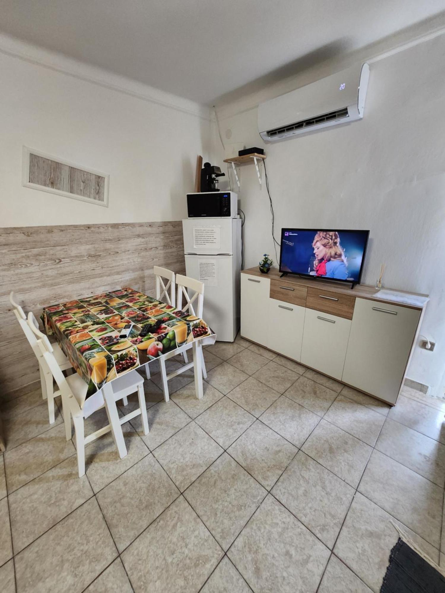 Orsi Apartman / Vendeghaz Kecskemét Eksteriør bilde