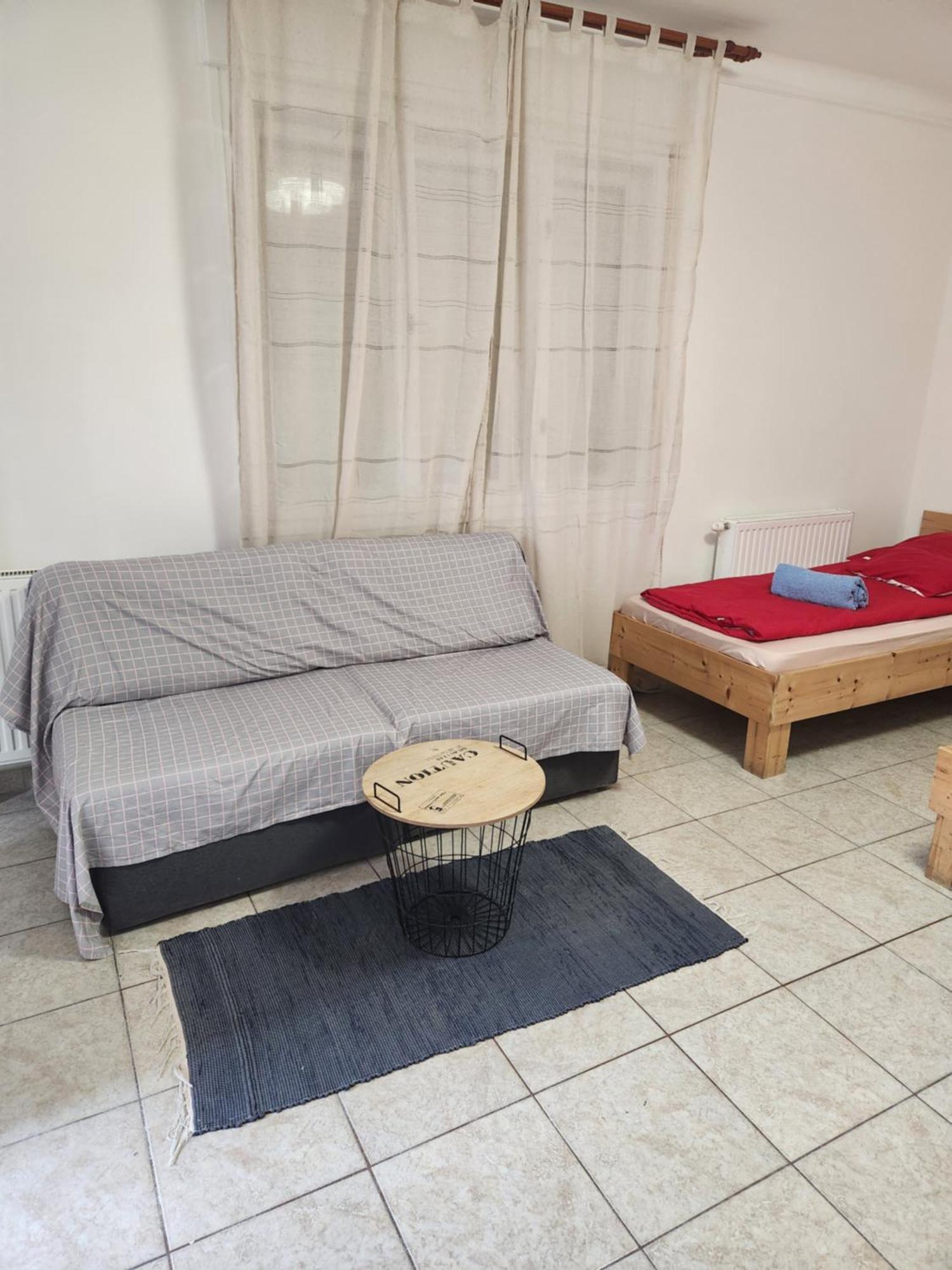 Orsi Apartman / Vendeghaz Kecskemét Eksteriør bilde
