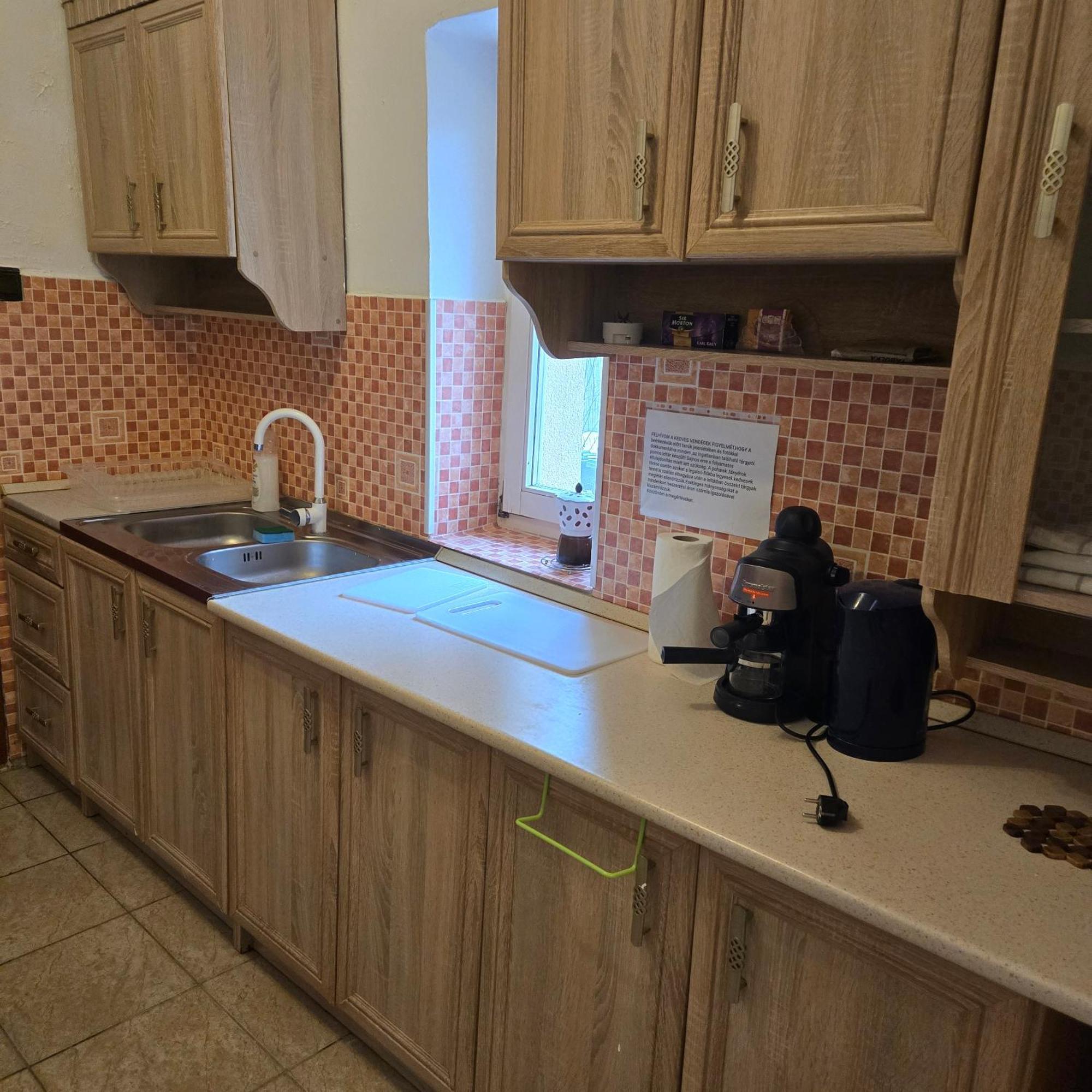 Orsi Apartman / Vendeghaz Kecskemét Eksteriør bilde
