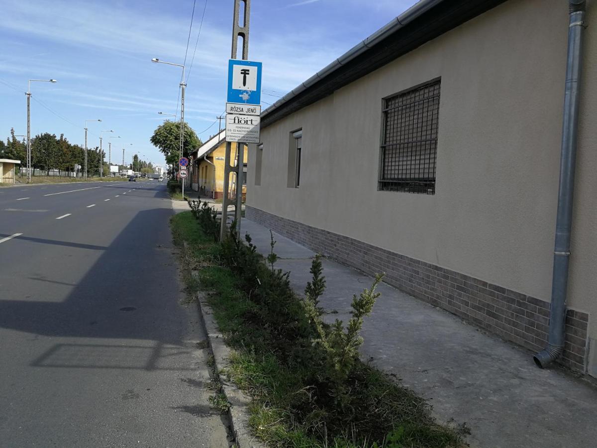 Orsi Apartman / Vendeghaz Kecskemét Eksteriør bilde